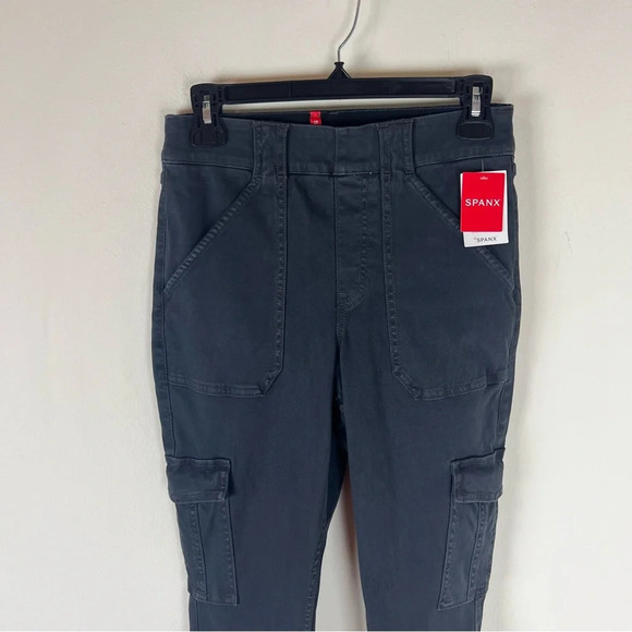 NWT Spanx Twill Ankle Cargo High Rise Pant Stretch Grey Size M Washed Black - Picture 5 of 11